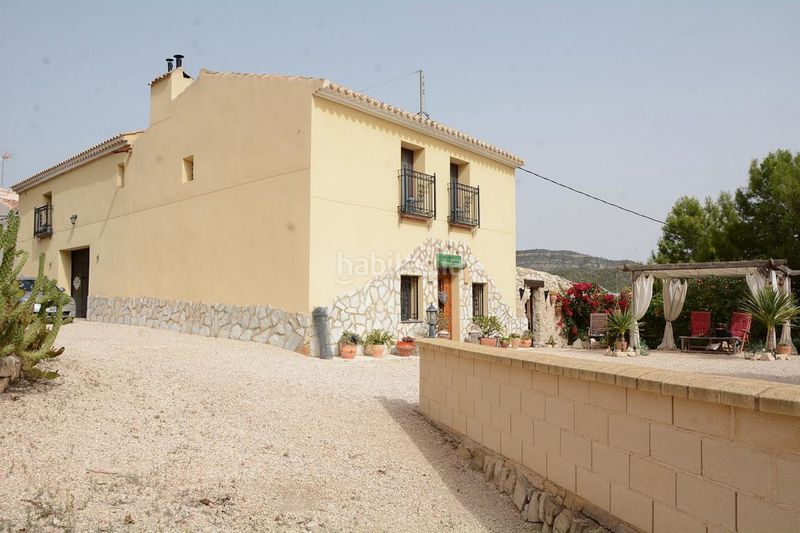 Foto f37d43ff-d742-47f4-af22-d7a61f953741. Masia a Romana (la)
