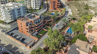 Apartament a Villamartín-Las Filipinas. Impresionante apartamento de 3 dormitorios cerca del campo de go