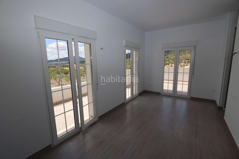 Foto edaf9d12-24bd-4a6b-86b6-cd55beaf5aa2. Xalet a Pinoso