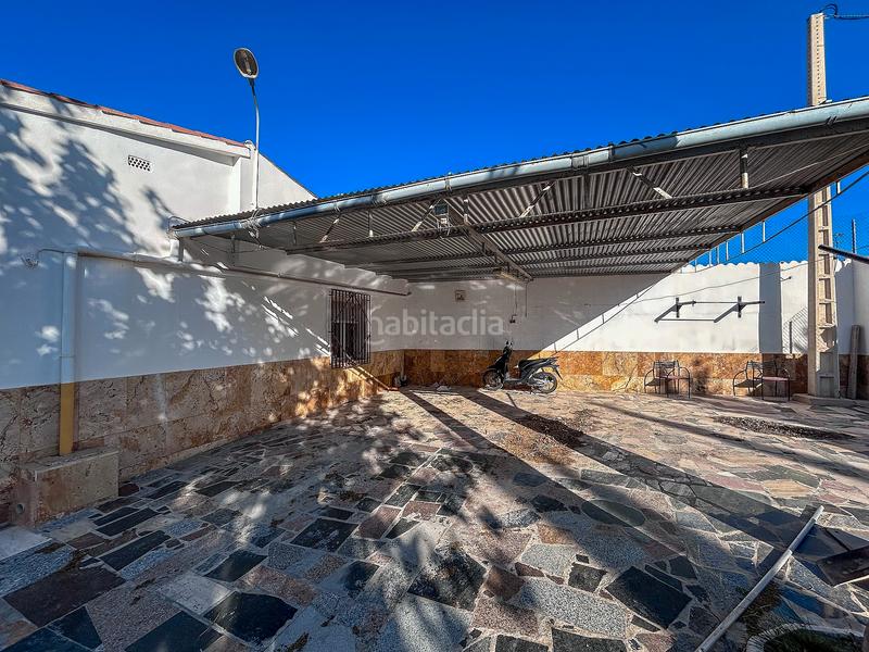 Foto 5d0822c4-e2a9-49ef-9bf5-4df6bb00c0b5. Chalet with fireplace in Monforte del Cid