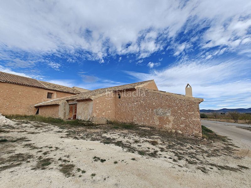 Foto 48469353-480a-4493-9e30-6b4ebed4e503. Masia a Pinoso