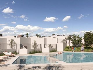 Duplex in Monforte del Cid. Preciosa casa adosada de 3 dormitorios y 3 baños en monforte del