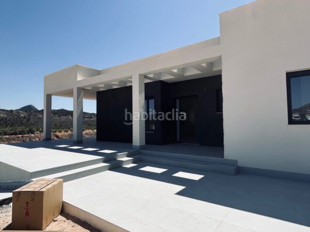 Foto 3a3416a7-b630-43c1-9750-47f46539ce3d. Xalet a Abanilla
