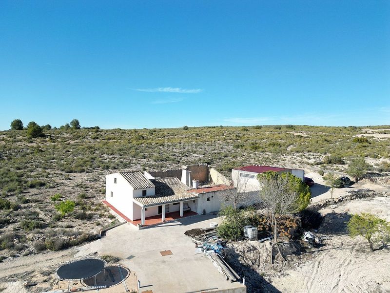 Foto ca3317e0-12d6-4a90-8cbd-9a9eeac99642. Casale in Caudete