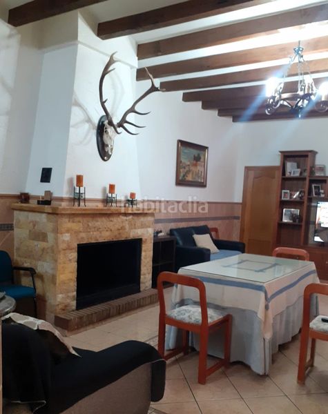 Foto b514e813-d50f-4178-824c-69808b5740cf. Xalet a Sax