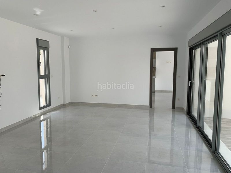 Foto f1e50abf-0338-458d-a831-3a6ac3882b09. Xalet a Pinoso