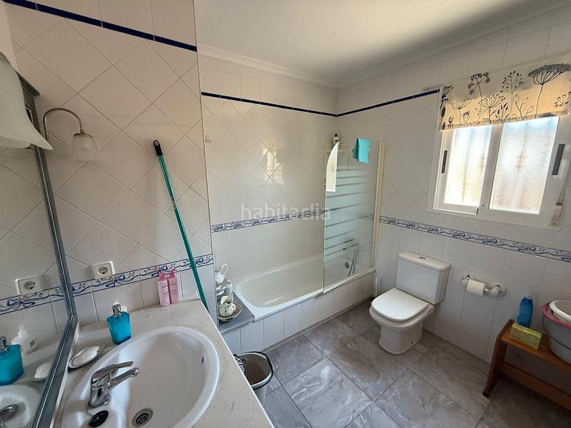 Foto 491f44bc-36b7-4aee-aba6-7812c74df366. Xalet amb xemeneia calefacció aparcament piscina a Castalla