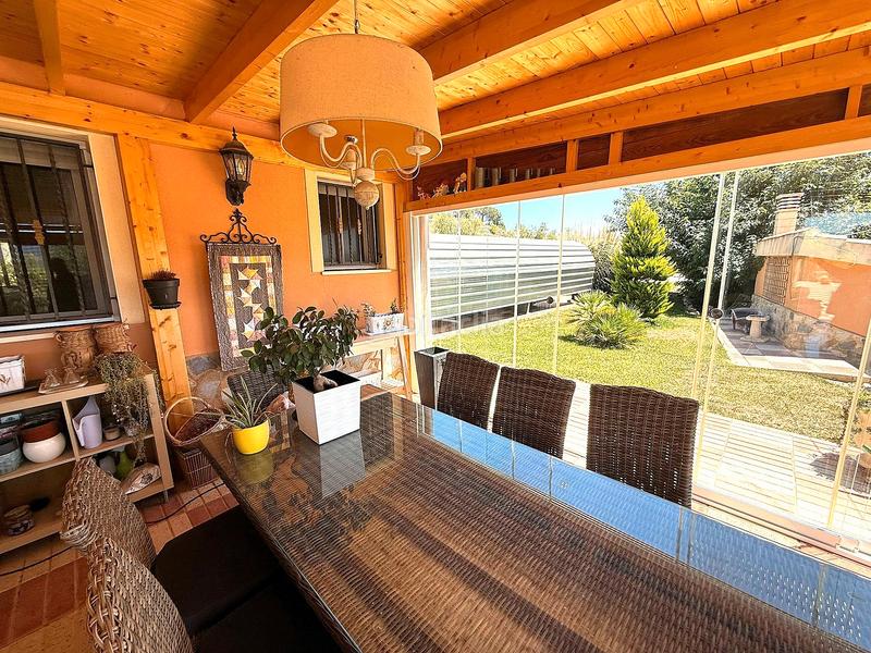 Foto 4dc945be-9822-4dfa-8eca-ffac5c3c0a59. Xalet amb xemeneia calefacció aparcament piscina a Castalla