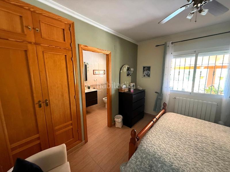 Foto 6f04f639-5acb-4b60-97d2-c275fe0693e7. Xalet amb xemeneia calefacció aparcament piscina a Castalla