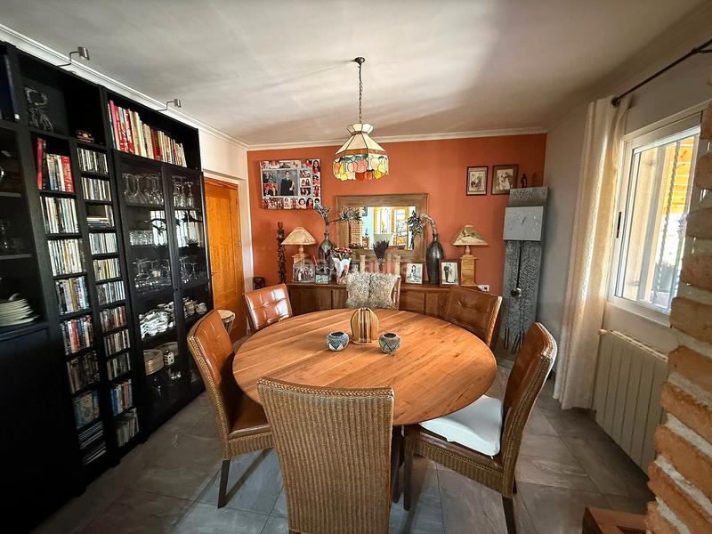 Foto aa7a5dd9-1afd-486c-84a5-071361d46006. Xalet amb xemeneia calefacció aparcament piscina a Castalla