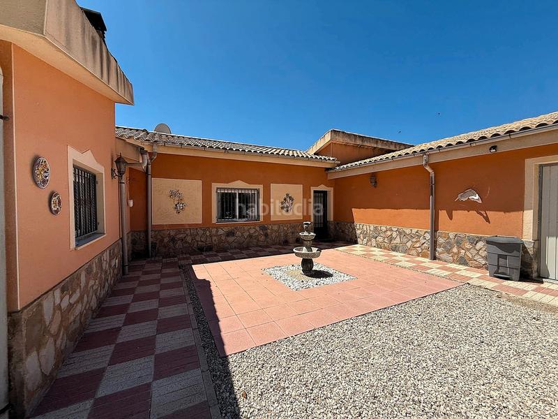 Foto b1ca7b84-e082-46a6-bf0c-3bfba1447b64. Xalet amb xemeneia calefacció aparcament piscina a Castalla