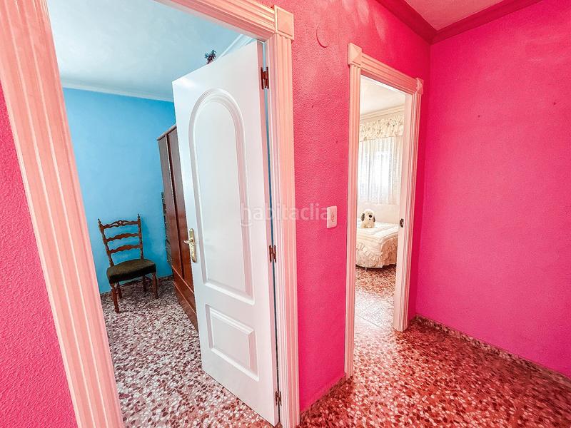 Foto 19ad7a69-feb7-412b-a75e-ab8655ddc5e5. Chalet mit kamin heizung parking pool in Sax