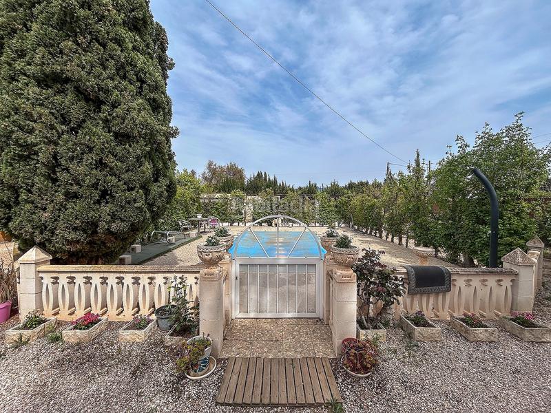 Foto ce4b9a6b-71d0-495e-ba76-ec4a553cf158. Chalet mit kamin heizung parking pool in Sax