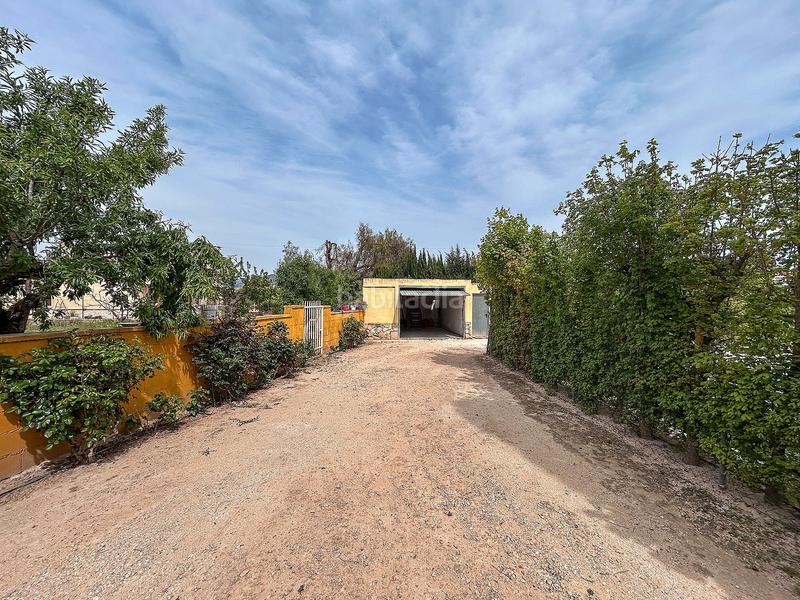 Foto d1f85dfa-b0a5-4ee5-ad53-89f6a0af772f. Chalet mit kamin heizung parking pool in Sax