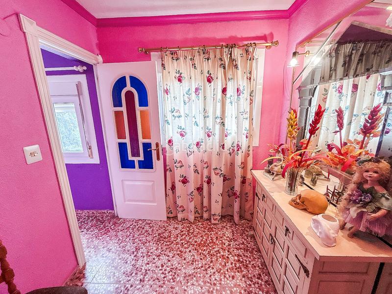 Foto d7c8e962-7f4e-47dc-9807-416ce1580b2d. Chalet mit kamin heizung parking pool in Sax