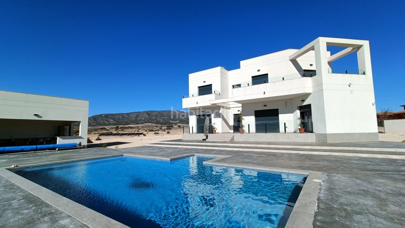 Foto 04d13727-d657-49c6-8ed9-5d9a0f87038a. Chalet en Pinoso