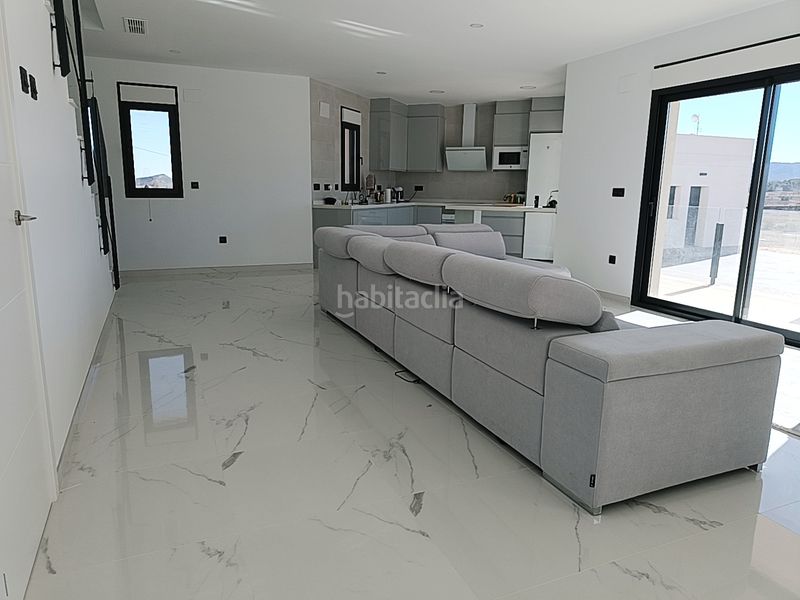 Foto 0e700b8b-28d5-4e6e-b1dd-a6e2e19ec33e. Chalet en Pinoso