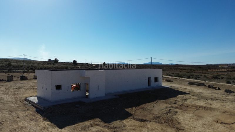 Foto 3855546b-06ef-41b6-97ce-30250b7f67b6. Chalet en Pinoso