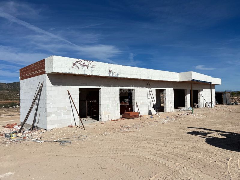 Foto d27dacea-ec31-4bd8-b909-07ad6d5bc9a7. Chalet en Pinoso