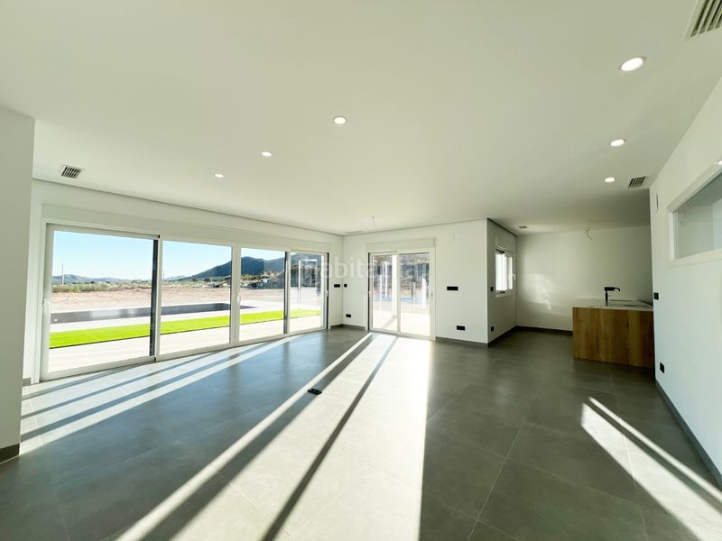 Foto 93ca1f32-f39e-438c-8024-82964d92513a. Chalet en Romana (la)