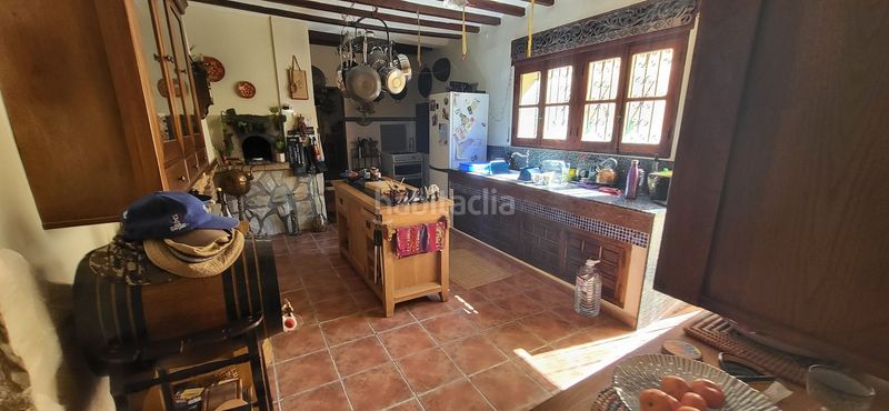 Foto d322b635-7b79-41c0-8b2f-a5980045e9a7. Casale in Monòver