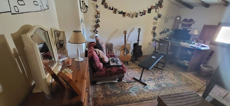 Foto d8a166c3-f47e-41bb-b70e-233459afd569. Casale in Monòver
