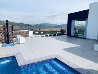 Chalet à Hondón de las Nieves. Preciosa villa de nueva construcción de 3 dormitorios y 2 baños