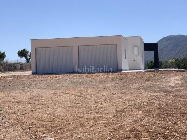 Foto daab0703-9c8f-41e0-b9fb-19dee7308769. Xalet a Abanilla