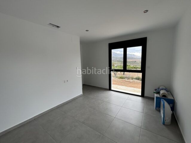 Foto f5db1cf7-1a3c-49e5-8c03-78de8086dd81. Xalet a Abanilla