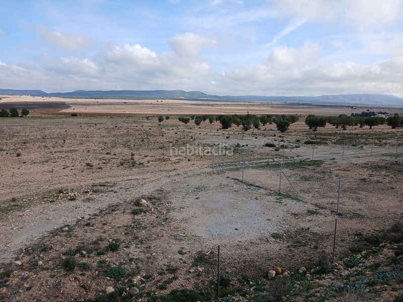 Foto 9a5ded85-9268-4997-a2da-cddde81834f0. Finca rústica a Yecla