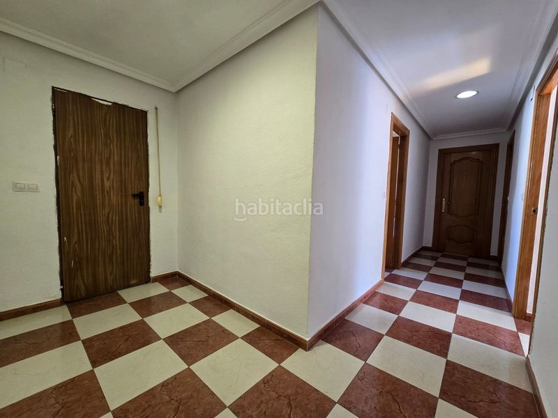 Foto e3e8b9c6-a8b0-4c64-9cb7-d5592e3d7f95. Dúplex en Sax
