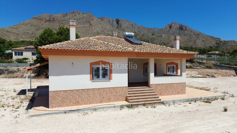 Foto 4f582569-fb8b-49cd-8a3d-92f2259dff3a. Chalet en Abanilla