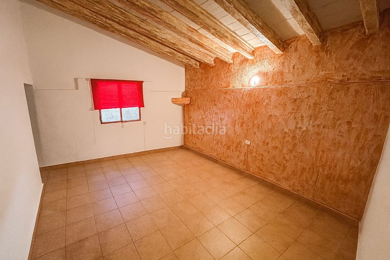 Foto 388acae0-dcdb-4cd0-9013-bc06ac175abb. Casa aparellada a Sax