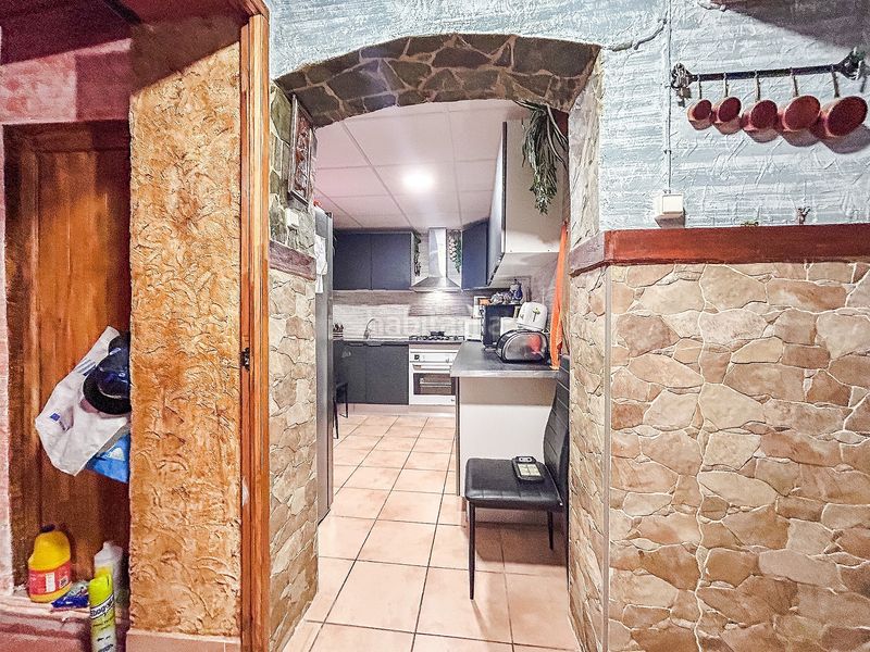 Foto e6575bd2-c12f-4d50-84cd-aa69f812e5f5. Casa aparellada a Sax