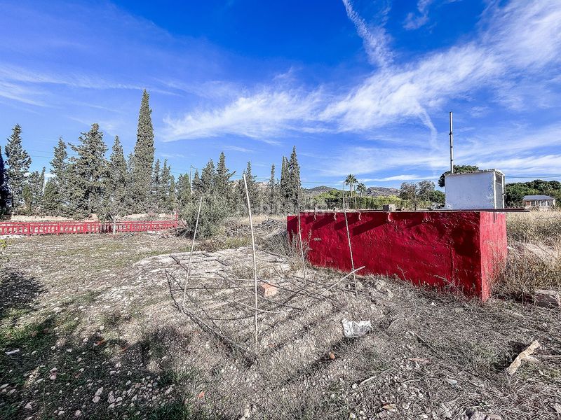 Foto ff7bf0b3-bffd-483b-b91b-a2bd698e9014. Casa aparellada a Sax
