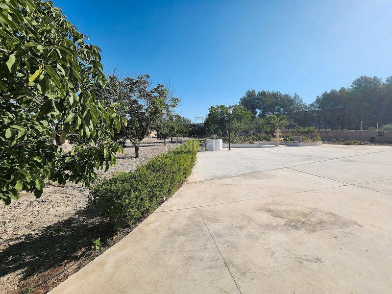 Foto 5a5f7c72-c4b4-4f60-8546-72aa412a4b0a. Chalet avec cheminée parking piscine dans Las Virtudes Villena