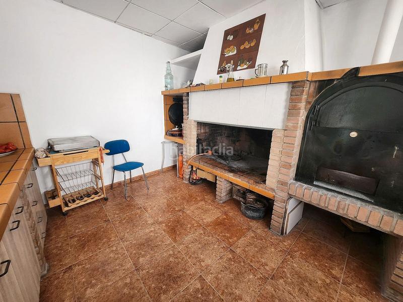 Foto cc6aa5a2-c438-429a-89d8-c4ebc73a4922. Chalet avec cheminée parking piscine dans Las Virtudes Villena