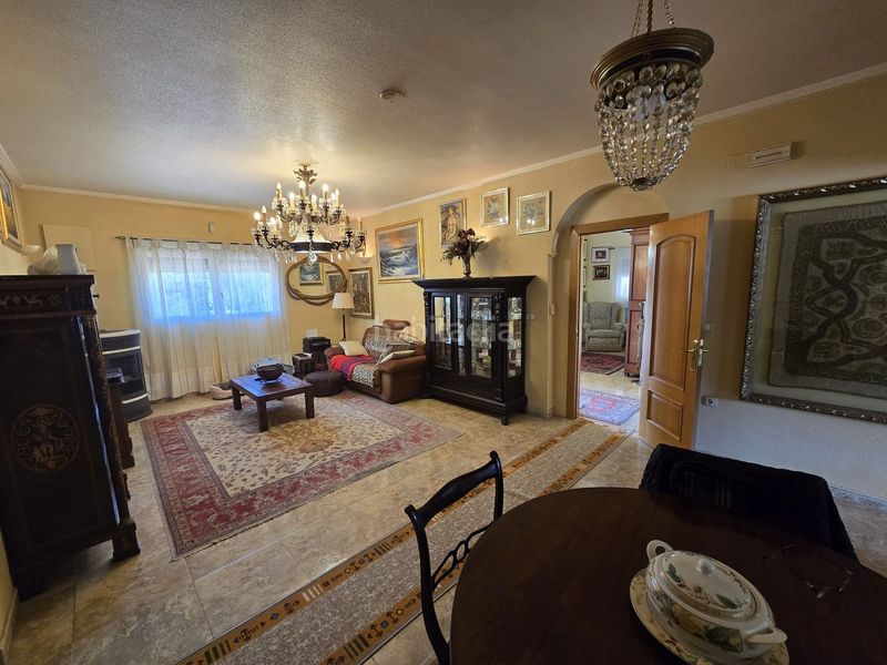 Foto 37fae92b-7419-4efc-9c3d-587a9d59730c. Chalet dans Sax
