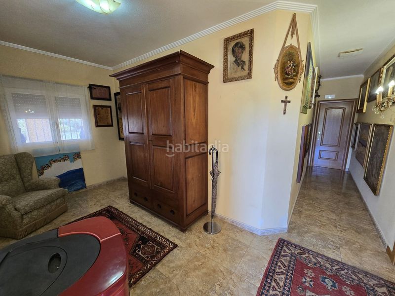 Foto d8fa88e8-4db1-4726-85a3-e941aaf4c592. Chalet dans Sax