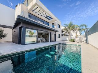 Chalet in Algorfa