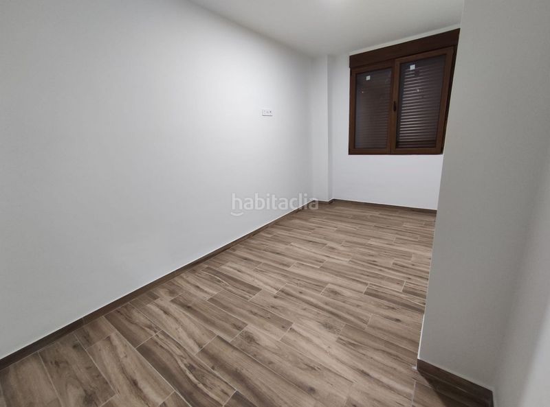 Foto 1dd2a7d1-d05d-4c20-b15c-00f58f6fe8ef. Duplex dans Petrer