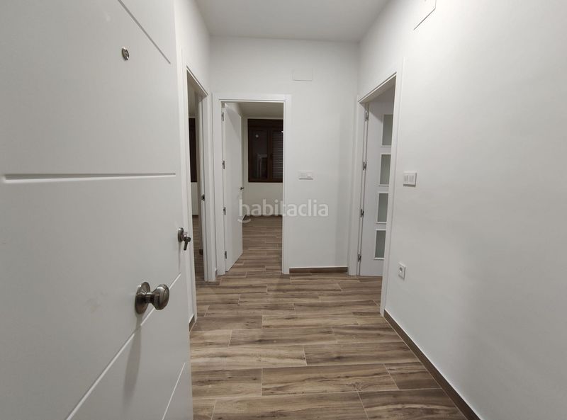 Foto 6905986f-c86e-4752-b54c-1f2f6b70ee08. Duplex dans Petrer