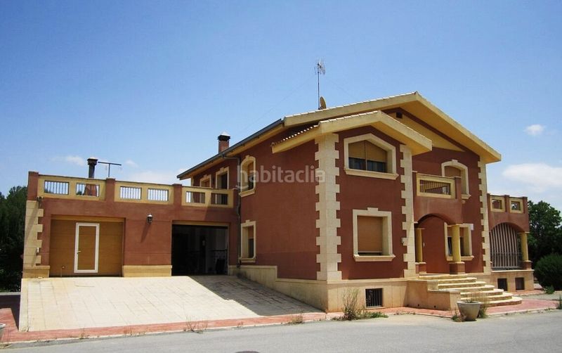 Foto 3b4d1241-17b9-4fbe-a1ba-a4b9370115af. Chalet en Yecla