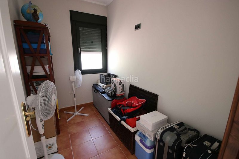 Foto f1bc0933-d265-4af4-8a60-25d55cd9decf. Xalet a Petrer