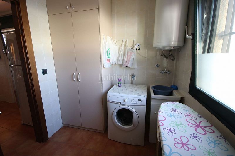 Foto f3b96169-364b-4ed1-bd34-1c0dca0378c9. Xalet a Petrer