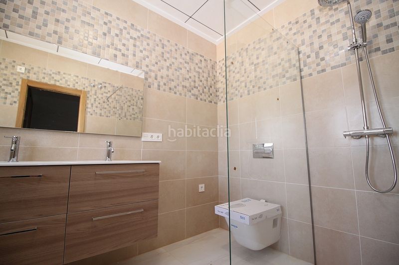 Foto b10ec7b4-7a46-48f1-baf9-a030d5c426f8. Xalet a Pinoso