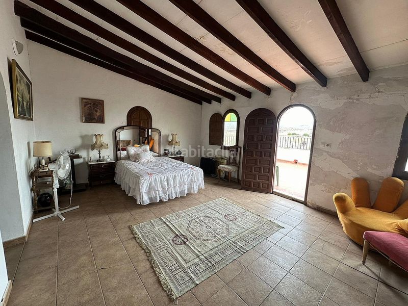 Foto efe7ac53-f27d-4ff8-b34b-2e4d7a7bdc02. Masia a Novelda