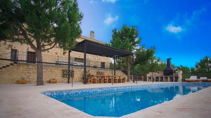 Foto e063c270-5ad5-42d8-8159-4e206091e307. Chalet en Biar