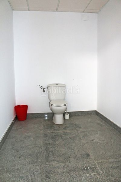 Foto ab0e33b0-c5ac-4ff0-96aa-55705bba6b42. Local comercial a Pinoso