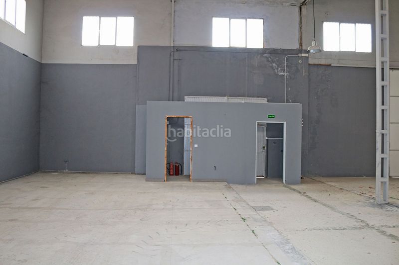 Foto e07d3cb2-e9a2-48a0-be22-f3efd412e0d4. Local comercial a Pinoso